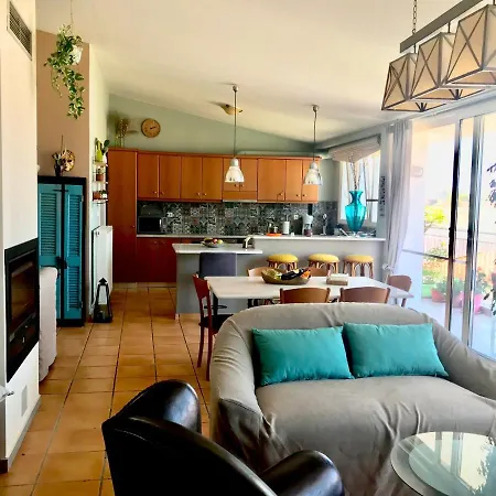 Ioanna's Penthouse With Full View Daire Resmo