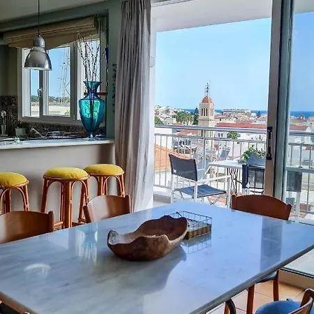 Daire Ioanna's Penthouse With Full View Resmo